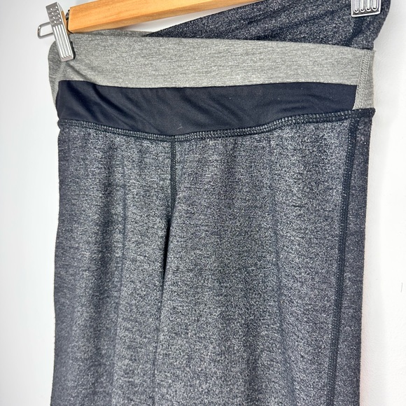 Vintage Lululemon 15” short US 2 - Picture 7 of 7